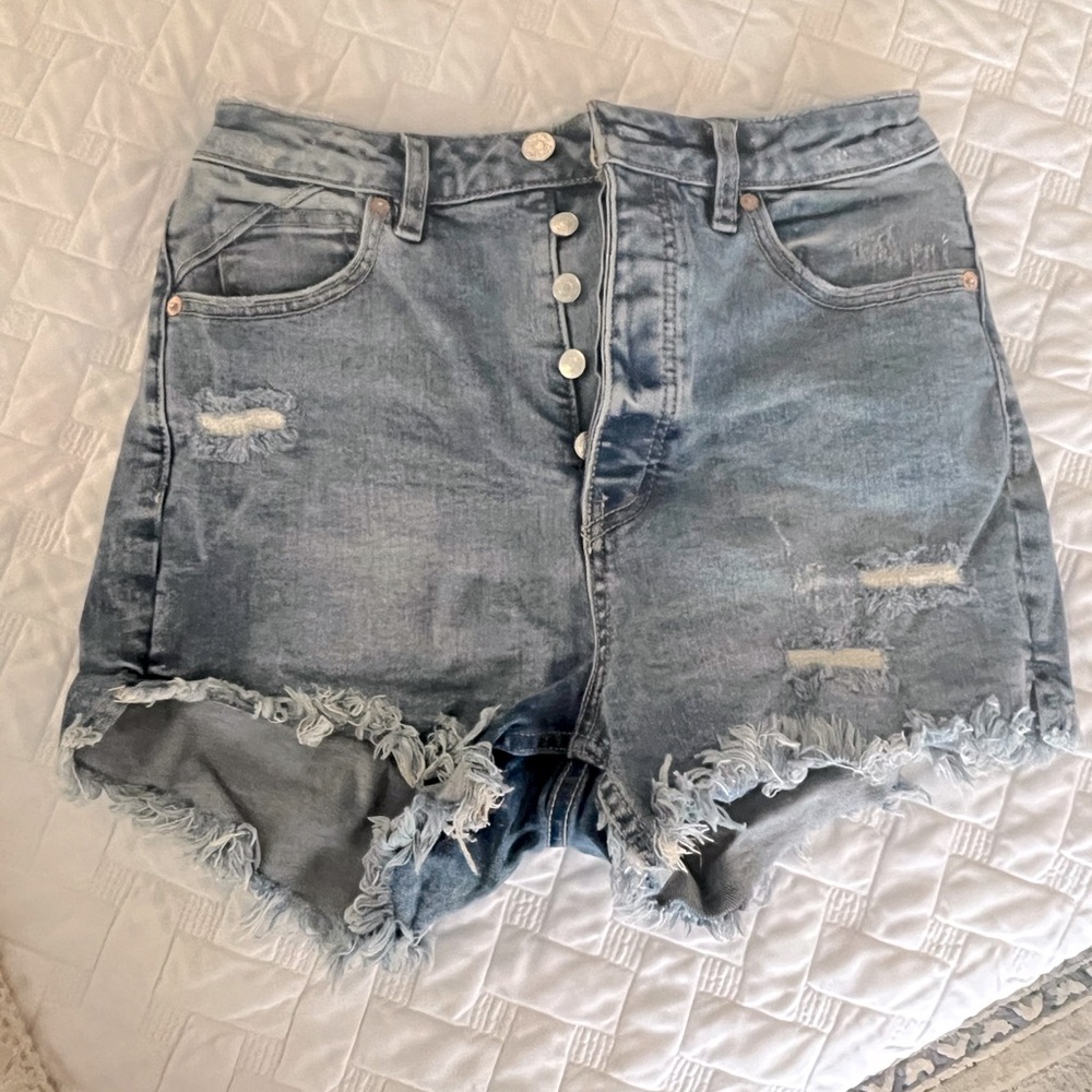 Free People Button Up Blue Jean Shorts (size 27 CRVY)
